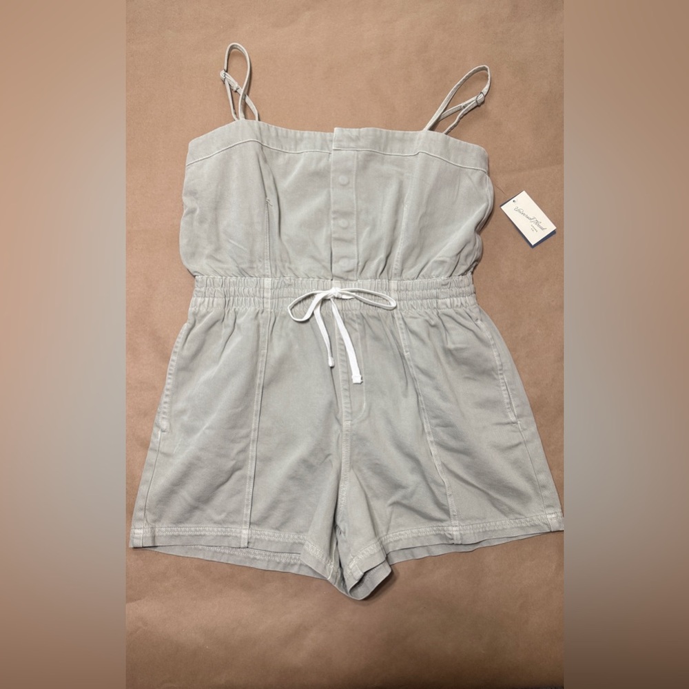 Universal Threads Khaki Green Romper- Large
